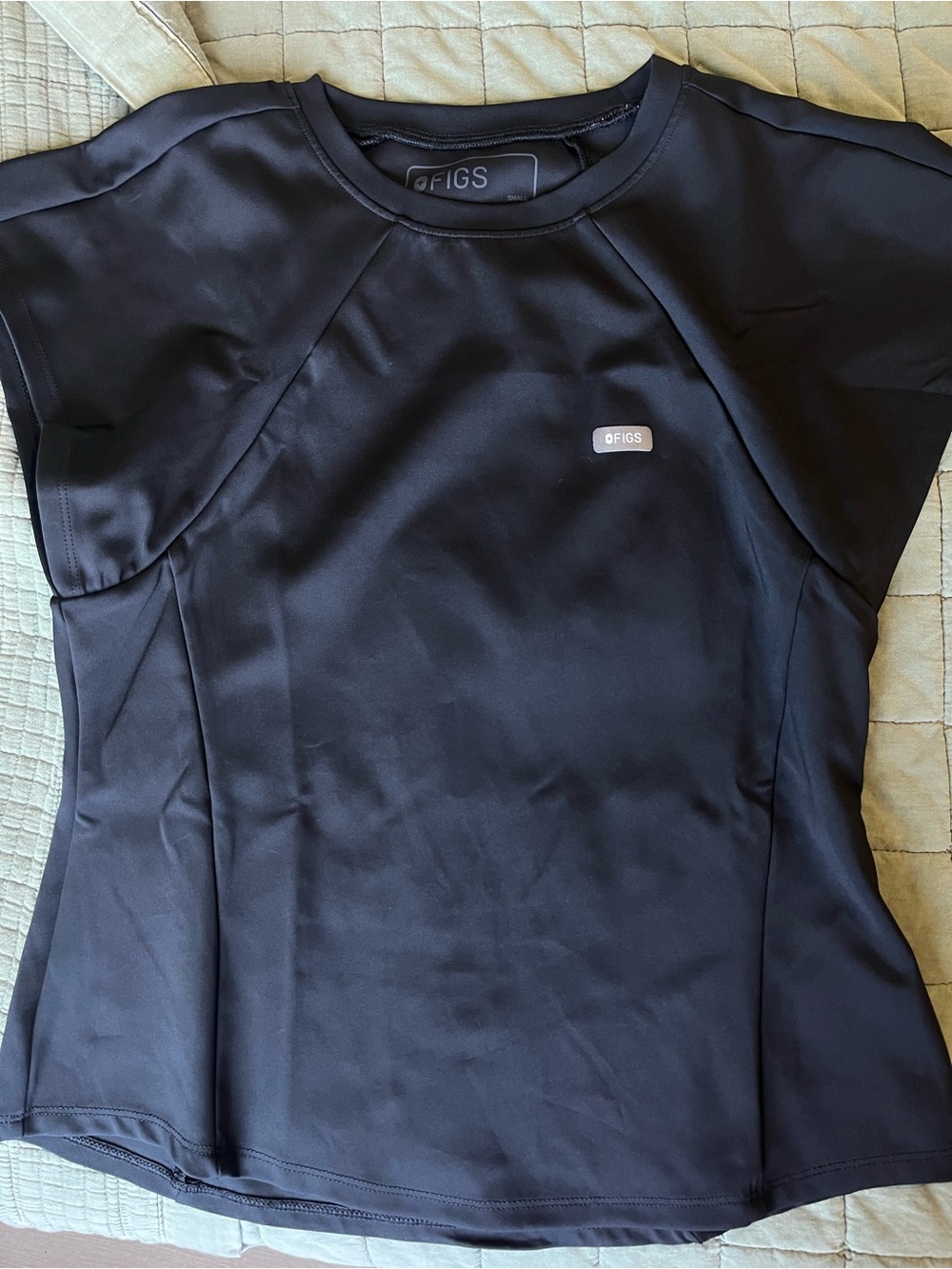 FIGS Alice Crewneck Scrub Top in Black, Size Small (S).